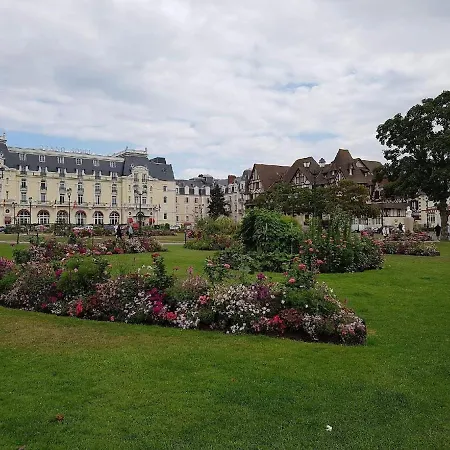 Confortable 2 Pieces Calme A 200 M Plage Wifi * Cabourg